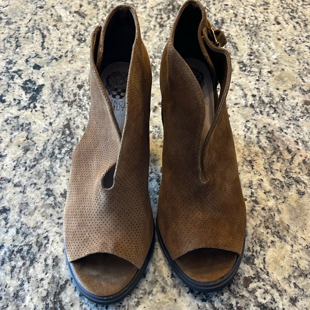Vince Camuto Suede Front V-Cut Peep Toe Booties 10W - FREE SHIIPPING